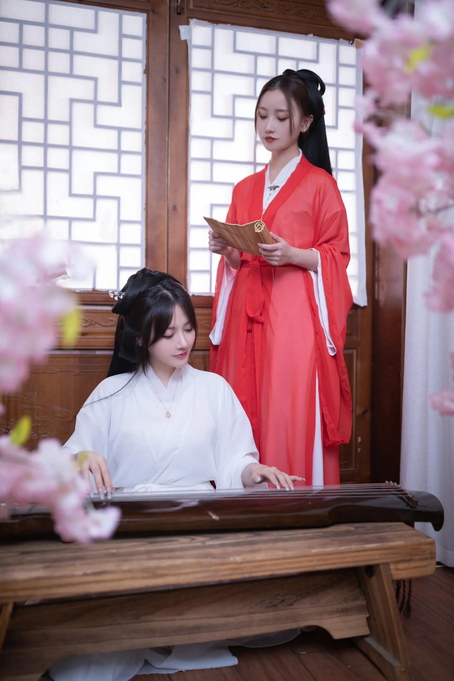 NO.0028 秀人名模鱼子酱Fish内部私购未上架《双女古装剧情》写真[23] [41P]插图1